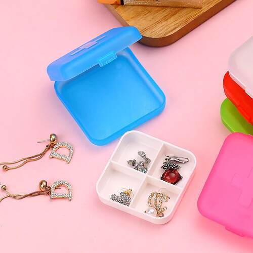 Four-compartment pillbox for travel, portable weekly medicin
