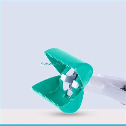 H7BF Portable Poop Scooper Hand-held Size with Bags Holder