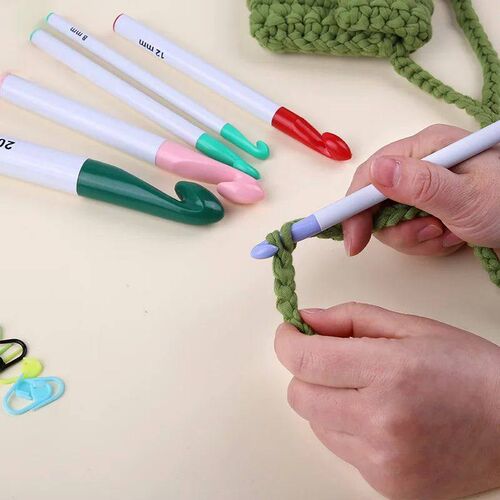 7pcs Huge Crochet Hook Set 20mm-7mm Crochet Needles for Croc