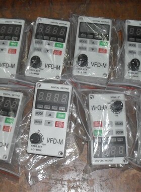 台达VFD-M面板0.KW  2.2KW3.7KW5.5KW7.5KW显示器LC-M02E