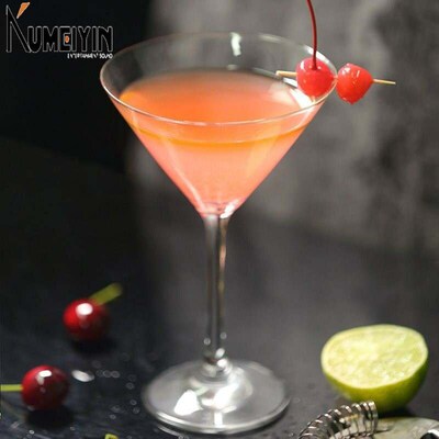 Martini cocktail triangle glass glass glass crystal goblet c