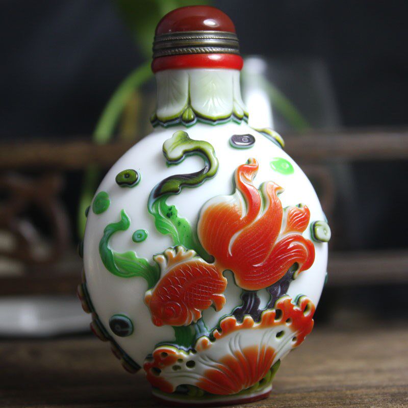 晚清民国把件老琉璃鼻烟壶套料料器鼻烟壶收藏民间工艺特色出国礼