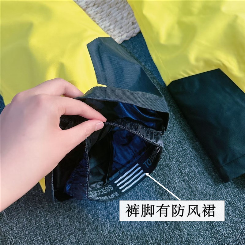 新款滑雪裤女款冬季户外高防水防风保暖加厚宽松单双板背带滑雪裤