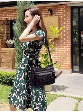 2025 New Large Capacity Middle aged Women Bag Multi ler Lig