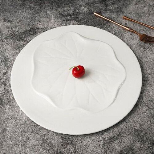 Pure white round lotus leaf plate restaurant kitchen