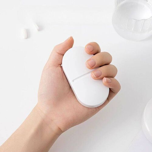 2024 New 1PC Pill Cutter Box Portable Drug Box Tablet Cutter