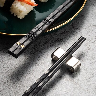 5 Pairs Japanese Chinese chopsticks Sushi Sticks Reusable Me