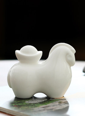 创意招财唐马摆件羊脂玉陶瓷动物马中式客厅书房办公室桌面装饰品