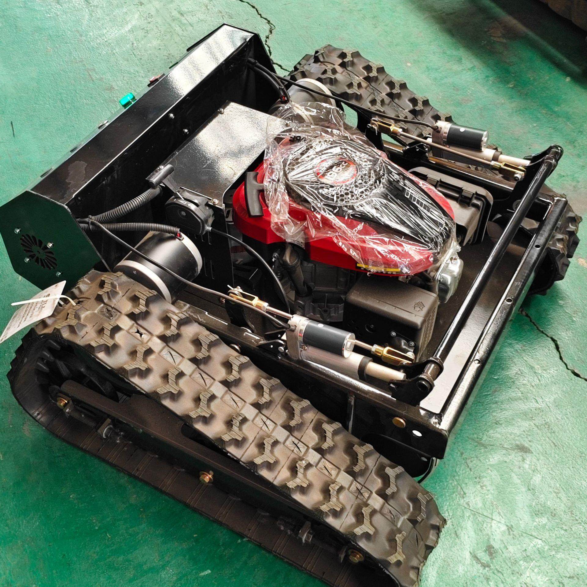 新款遥控割草机履带式智能自动汽油除草机果园草坪全地形碎草机厂,农机/农具/农膜,割灌机/割草机/油锯,淘宝优惠券,粉丝福利购,淘宝优惠卷