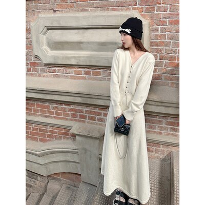 WANNANKE 马海毛显瘦针织套装女秋冬新款v领上衣A字半身裙两件套