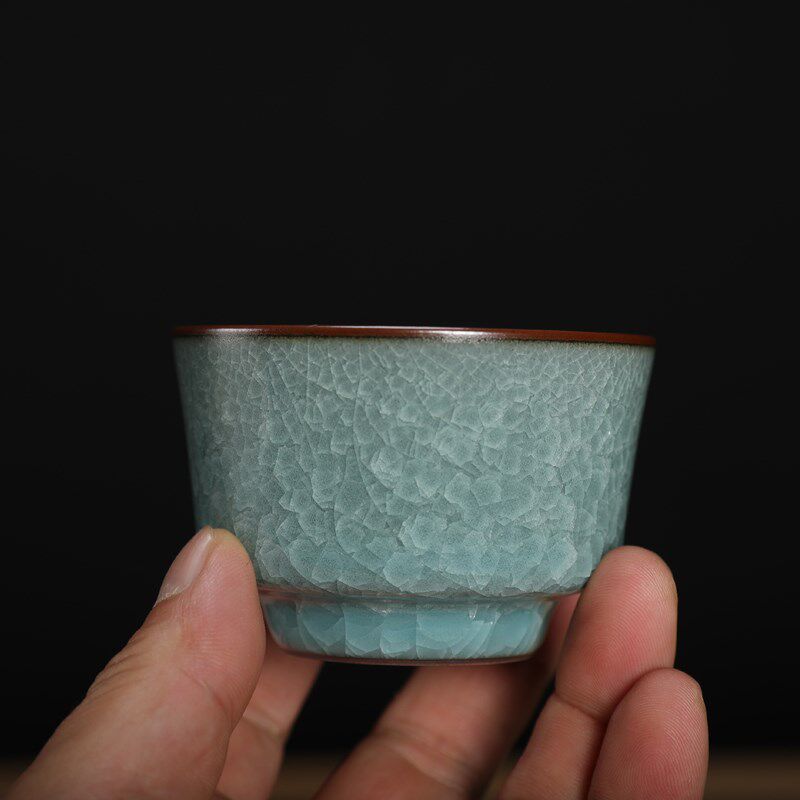 哥窑铁胎青瓷龙泉龚炳明手工冰裂开片功夫茶具茶杯主人杯陶瓷青釉