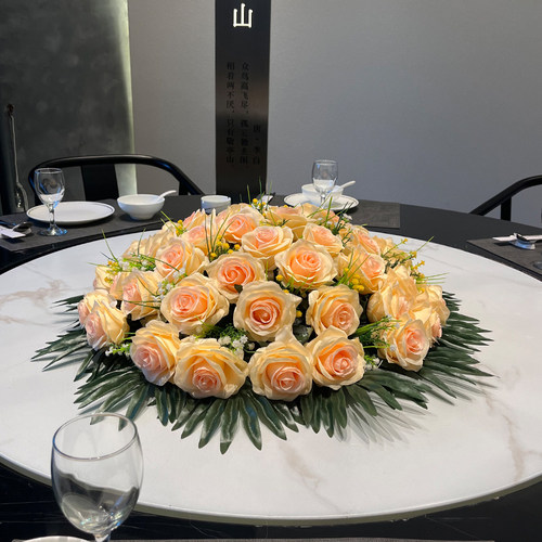 餐桌花圆形转盘中间摆件大圆桌摆花酒店包厢餐桌上仿真花绢花假花