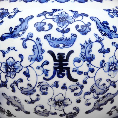 傲世瓷业 仿古青花瓷手绘万寿藤赏瓶