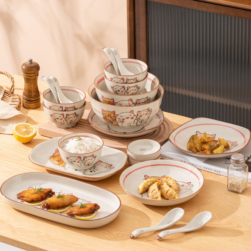 釉下彩可爱碗碟套装家用陶瓷碗盘组合日式餐具乔迁新居情侣碗筷