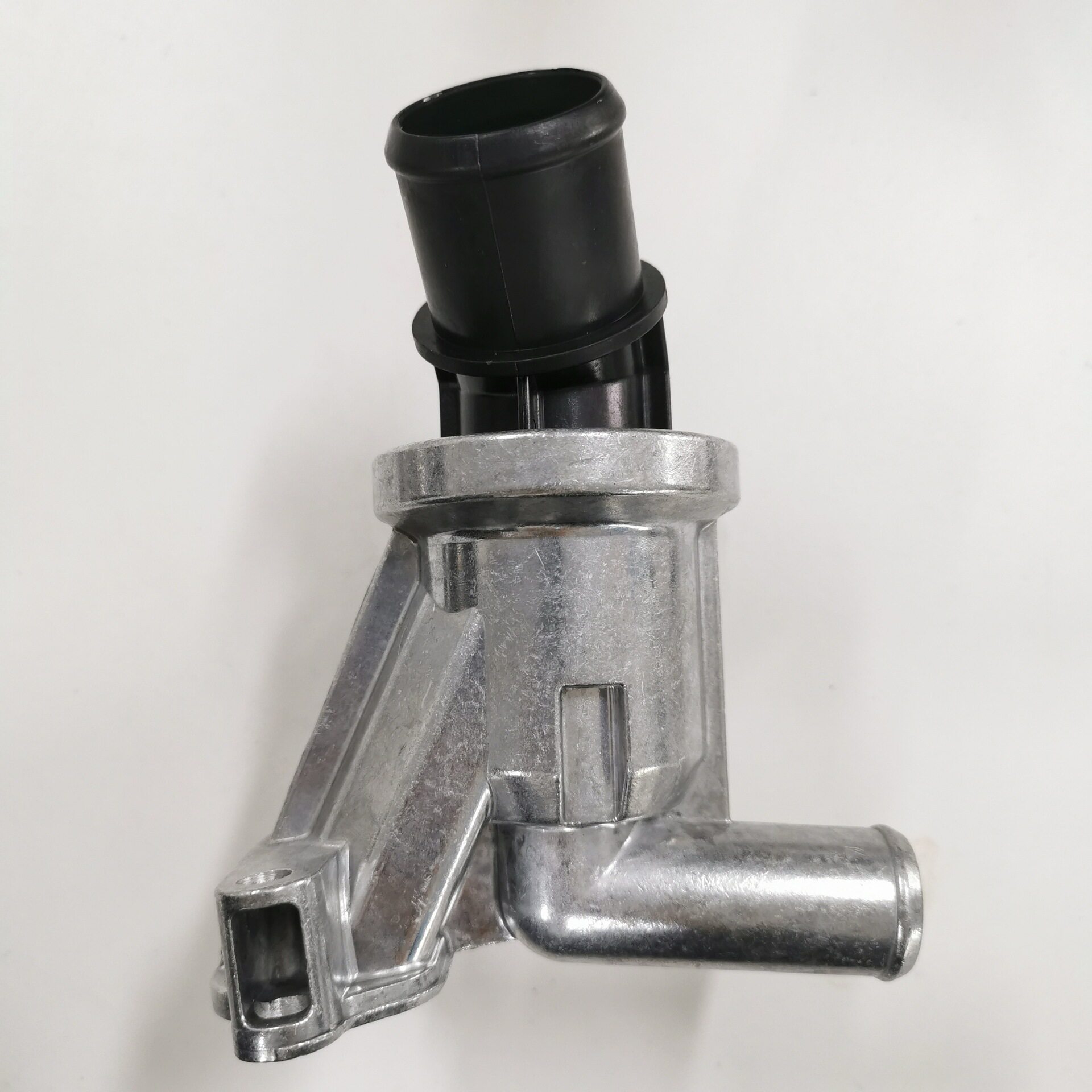 派瑞68028074AA 汽车水通/节温器/铝水通汽车水通/节温器盖/汽车图片
