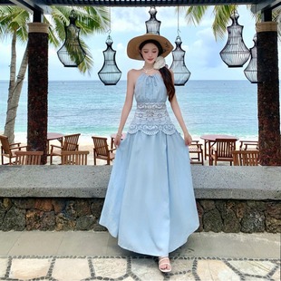 实拍纯欲风挂脖刺绣淡蓝色连衣裙