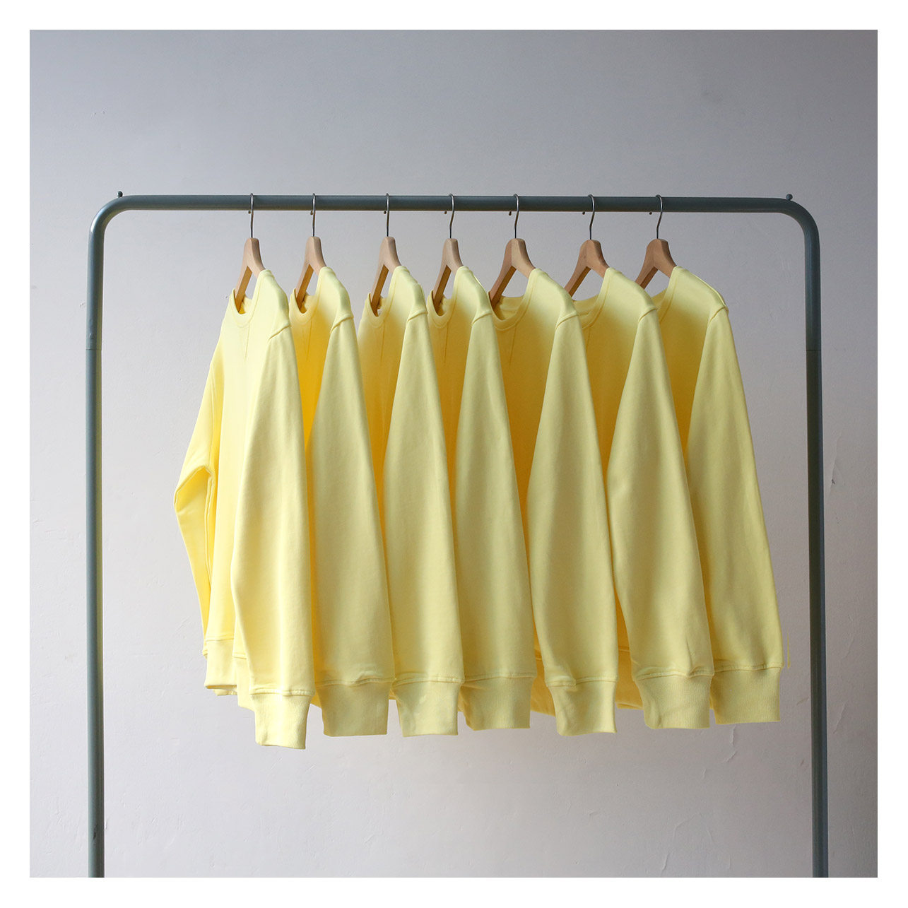 320克纯棉毛圈鸢尾黄小鸡黄婴儿浅黄色套头圆领卫衣男 女bf风宽松