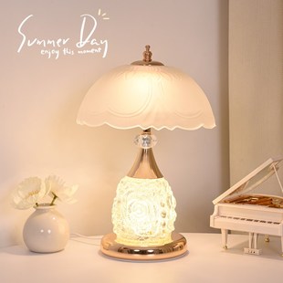 轻奢高级感台灯卧室床头灯2025新款结婚长明灯创意浪漫主卧小夜灯