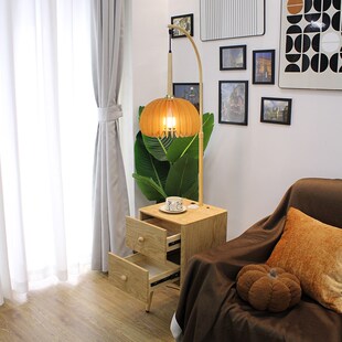 奶油风卧室落地灯客厅沙发旁氛围感台灯原木风置物架床头柜一体