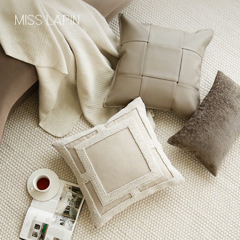 澜品 燕麦色立体绣抱枕客厅沙发靠垫法式轻奢腰枕奶油风床头靠枕