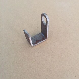 L型折弯挂件防盗网挂钩卡扣层板托固定安装墙壁掉钩U型卡槽椭圆孔