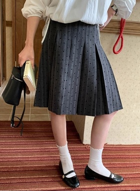 3th Morning 早春新款 韩系学院风波点高腰百褶半身裙ZY3845