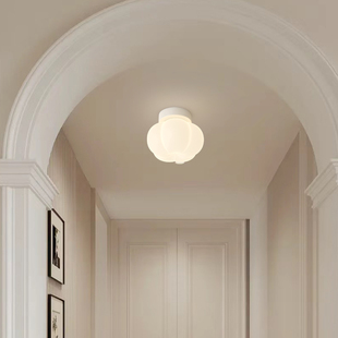 铭琢灯饰 奶油简约风入户门厅过道走廊灯阳台灯花朵衣帽间吸顶灯