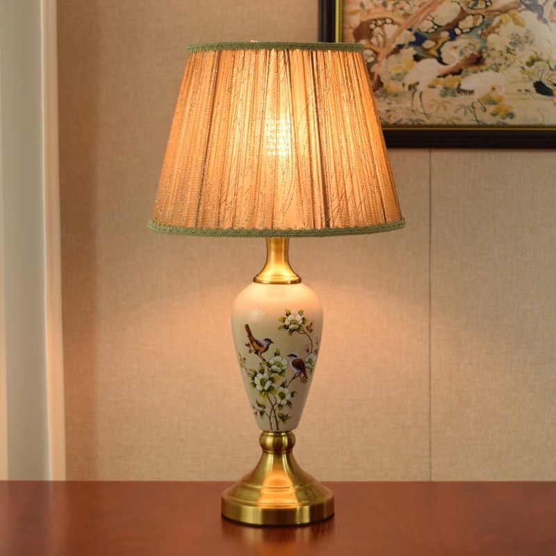 欧式陶瓷台灯床头灯卧室书房桌面 触摸 遥控复古家用新款三代灯罩
