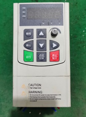 变频器UH-00R7G1 0.75KW 220V 成色漂亮