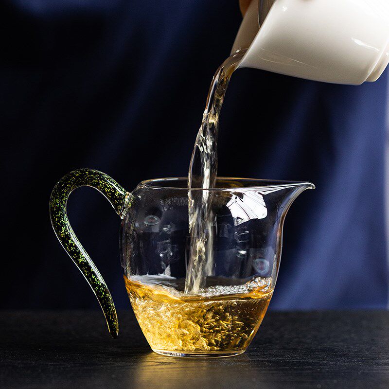 彩钻亮金高档玻璃公道杯带把匀杯分茶器耐高温高透茶海分茶杯图片