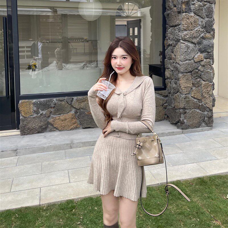 可露丽 兔耳朵v领针织毛衣上衣+细褶半身短裙甜妹春秋小个子套装