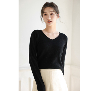 100纯羊毛V领针织衫女秋冬修身长袖内搭打底衫上衣黑白色套头毛衣