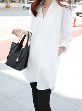 2022春秋新款宽松bf风中长款套头大码百搭长袖纯棉衬衣V领胖M小衫