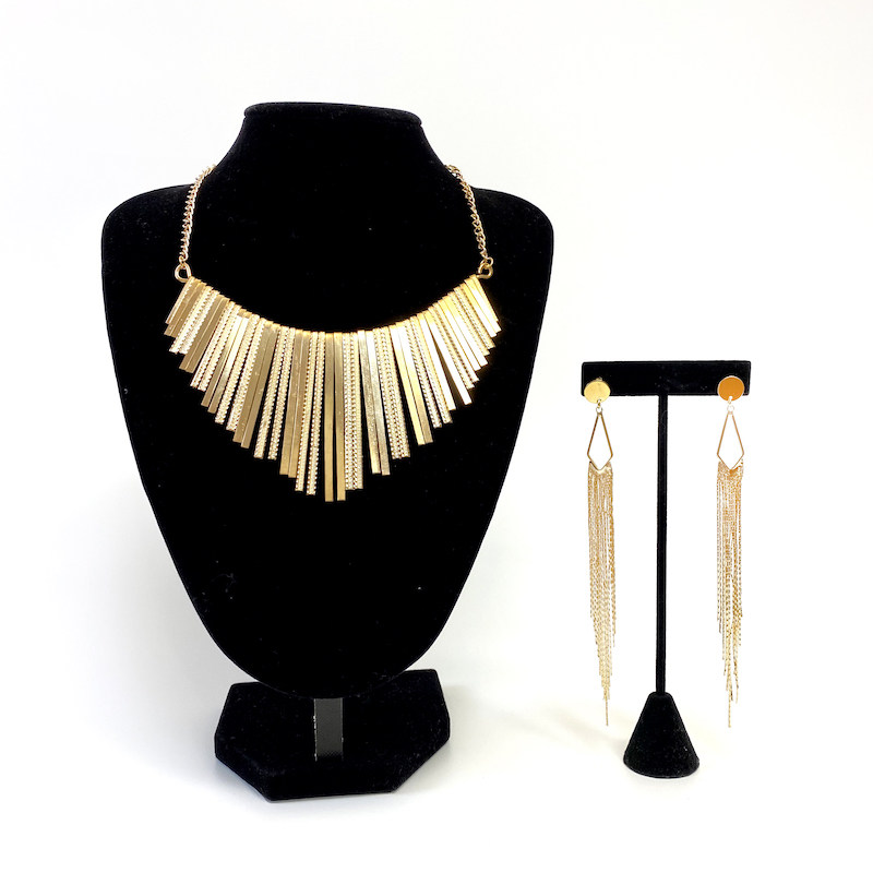 样板房衣帽间卧室模特项链耳环组合摆件展示软装饰品全屋陈列橱柜,家居饰品,家饰软装搭配套装,淘宝优惠券,粉丝福利购,淘宝优惠卷