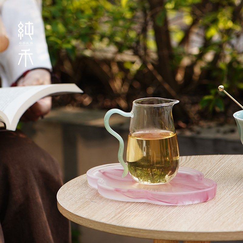 创意女士专用公道杯玻璃彩把分茶器耐高温茶海高档分茶杯茶道配件,餐饮具,公道杯,淘宝优惠券,粉丝福利购,淘宝优惠卷
