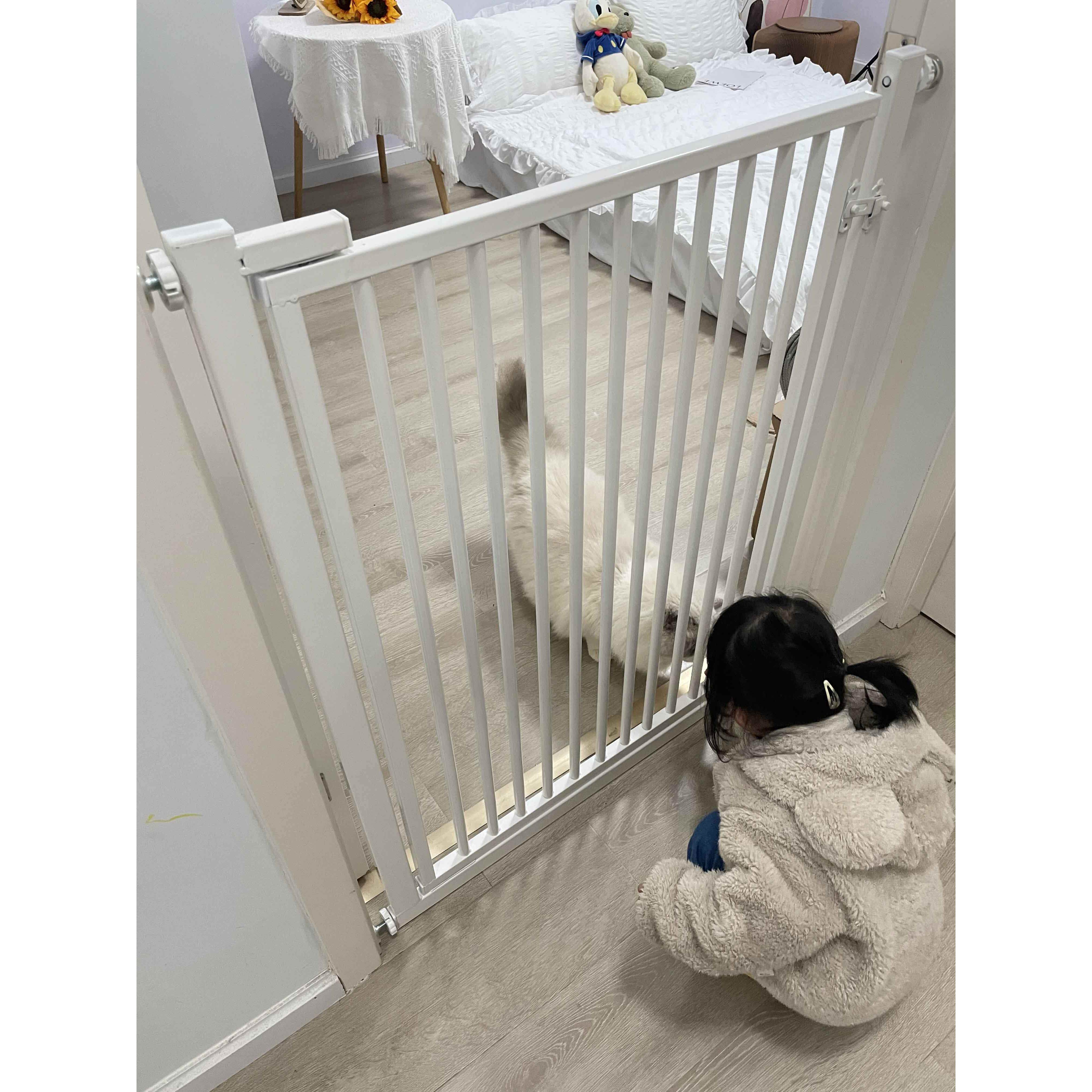 楼梯口护栏婴儿童安全门栏防护宝宝围栏宠物栅栏厨房阳台隔离门栏