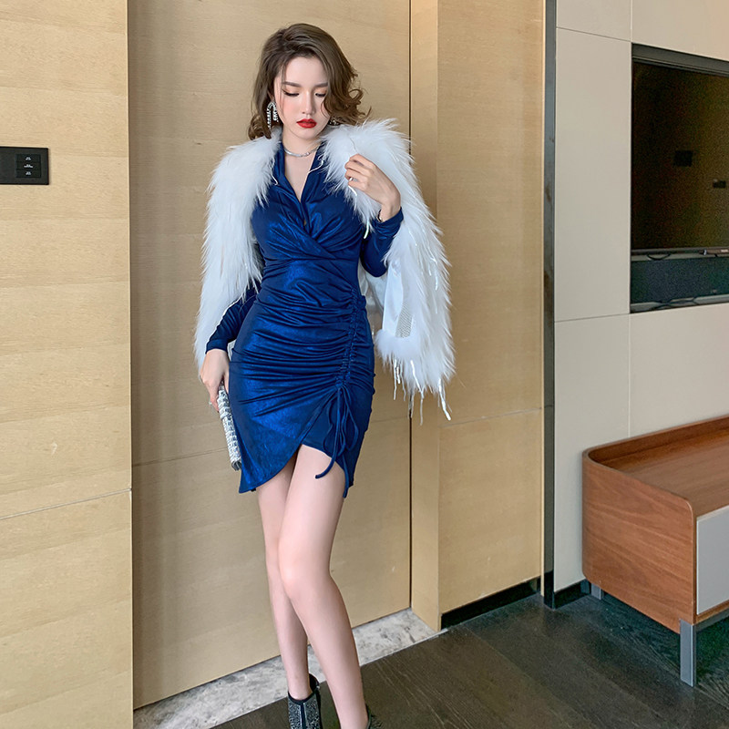 蓝色轻奢连衣裙短款长袖名媛2022新款秋冬气质显瘦又a又飒裙子女