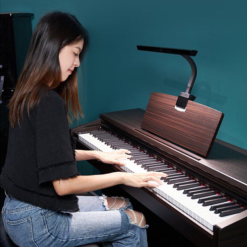 台照 LED数码电钢琴灯三角钢琴学习练琴曲乐谱夹灯高亮琴谱架灯台