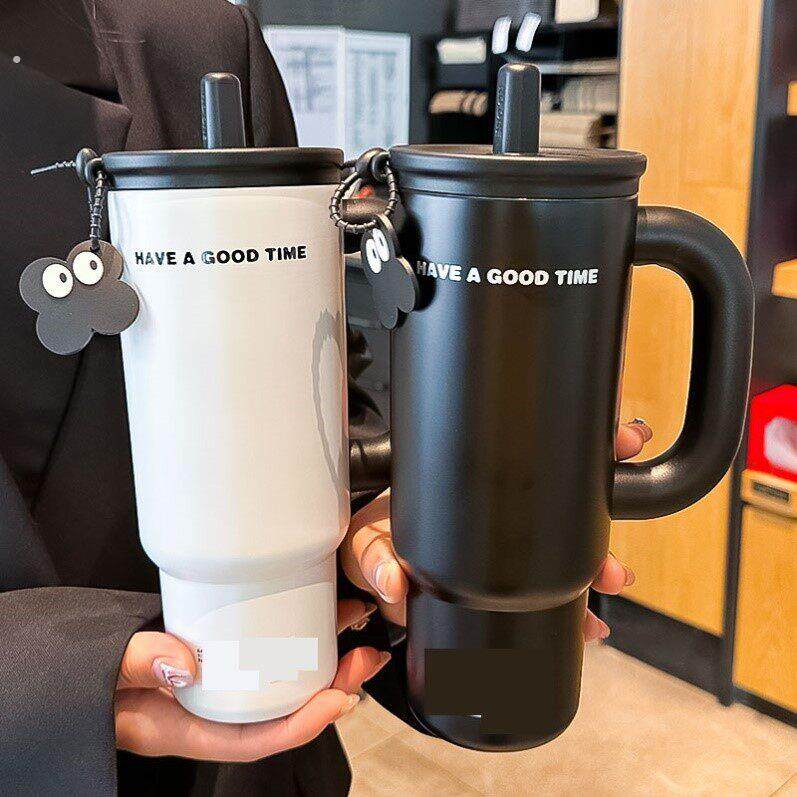 巨无霸吸管保温杯女生2025新款高颜值咖啡杯外出携带车载冰霸杯子