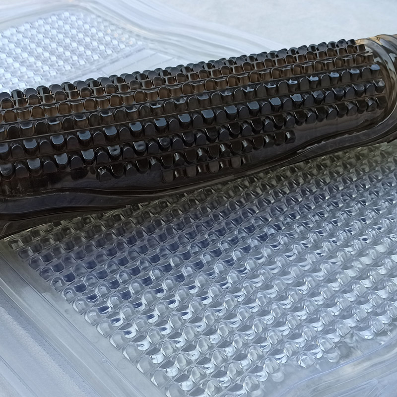 汽车pvc脚垫塑料透明地垫通用防水防滑防冻软乳胶加厚环保可裁剪