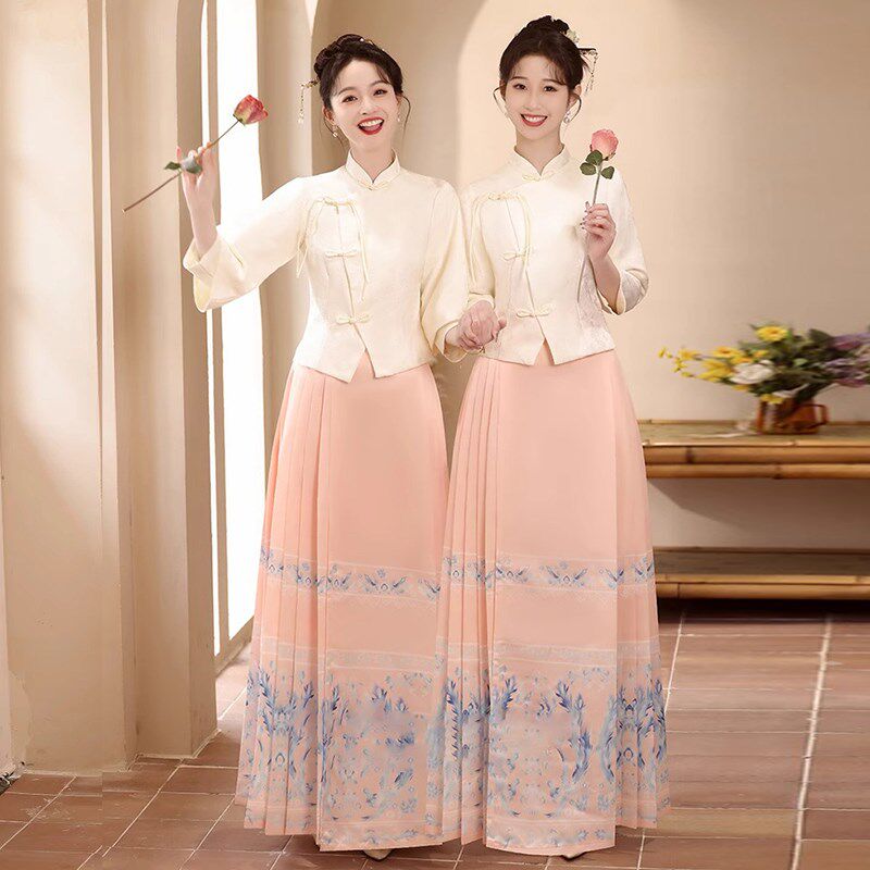 新中式伴娘服礼服女2024新款粉色中国风马面裙套装姐妹服日常可穿