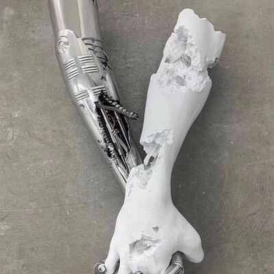 空山基机械双手壁挂装饰工艺品摆件雕塑水晶被腐蚀抽象Daniel