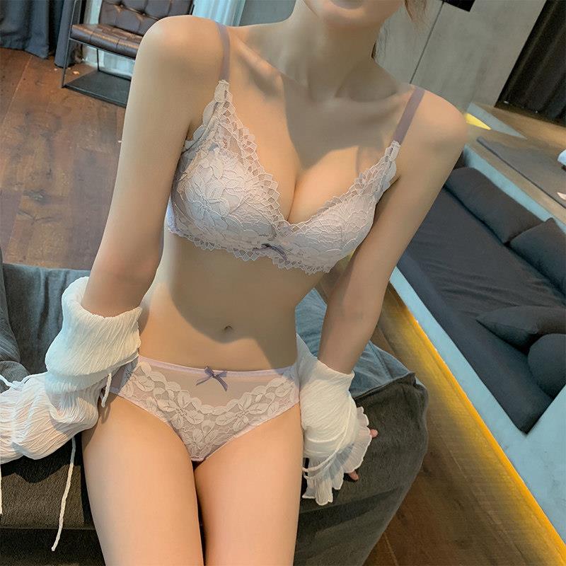 内衣女小胸聚拢纯欲显大无钢圈平胸专用女士夏季蕾丝文胸胸罩套装