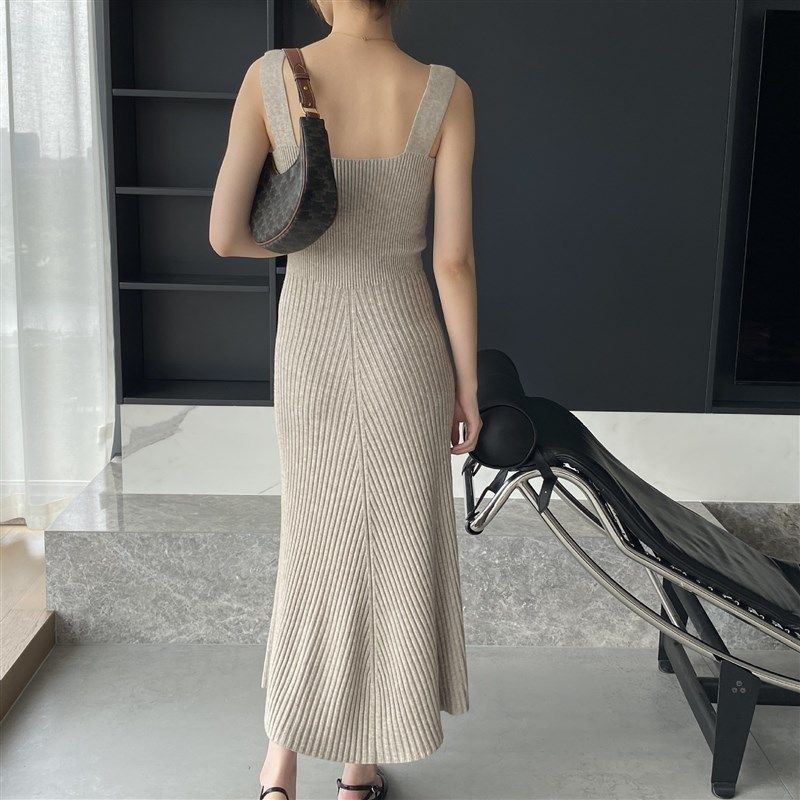 高品质针织吊带裙女秋冬新款方领收腰过膝打底连衣长裙内搭背心裙