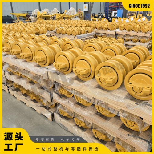 推土机配件履底盘生产厂家 山推SD32-5推土机支重轮22Y-40-13000