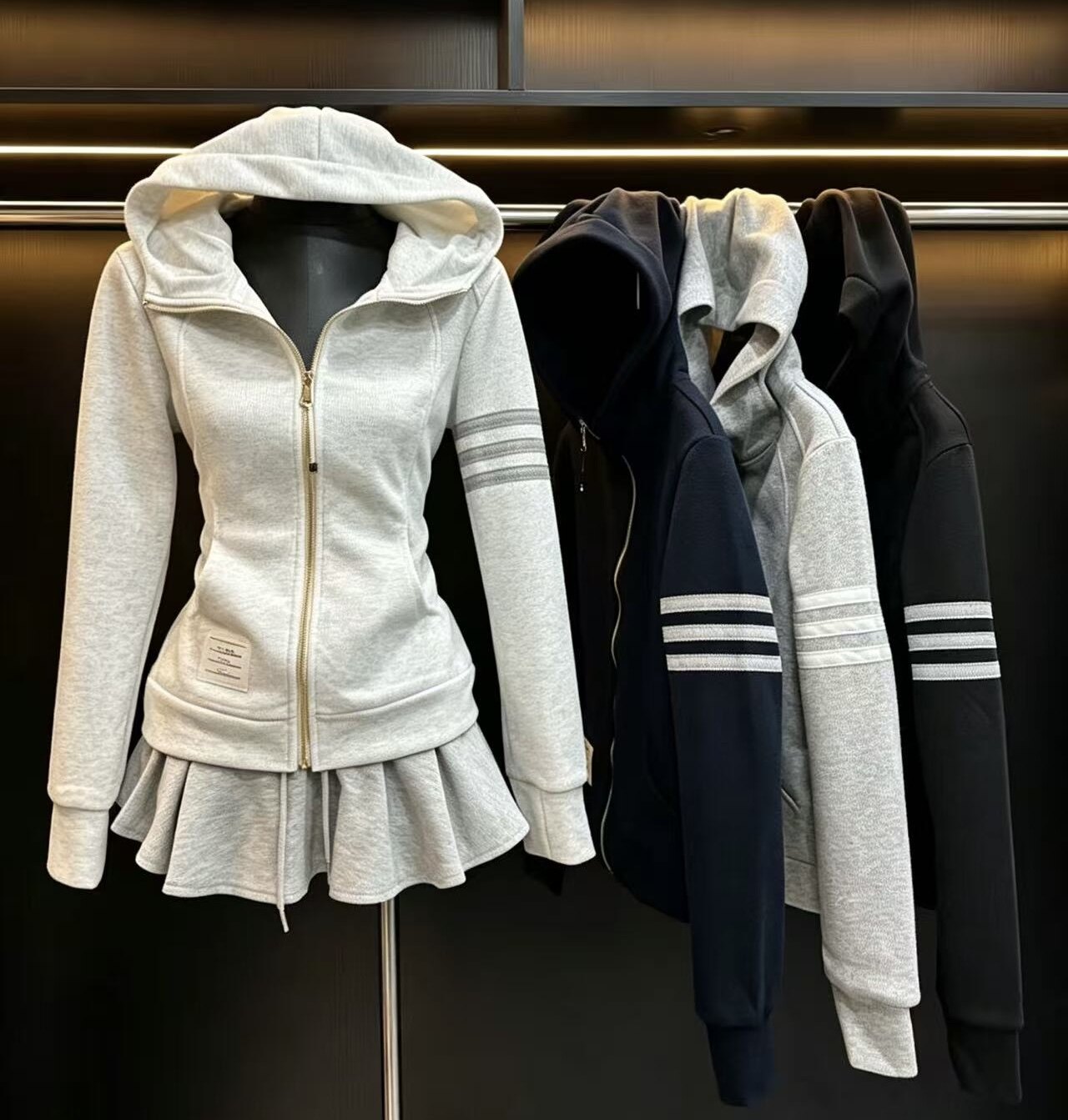 学院风修身显瘦连帽卫衣外套女