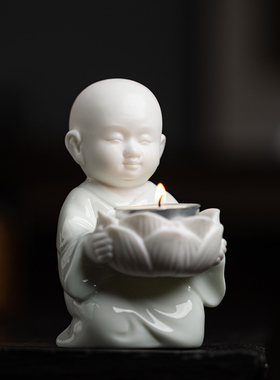 陶瓷中式复古小沙弥童子香薰烛台座禅意家用室内创意佛像桌面摆件