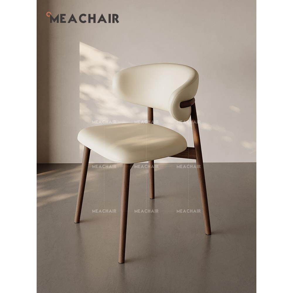 北欧实木餐椅轻豪华北美黑胡桃意大利极简主义餐桌和椅子家庭高端