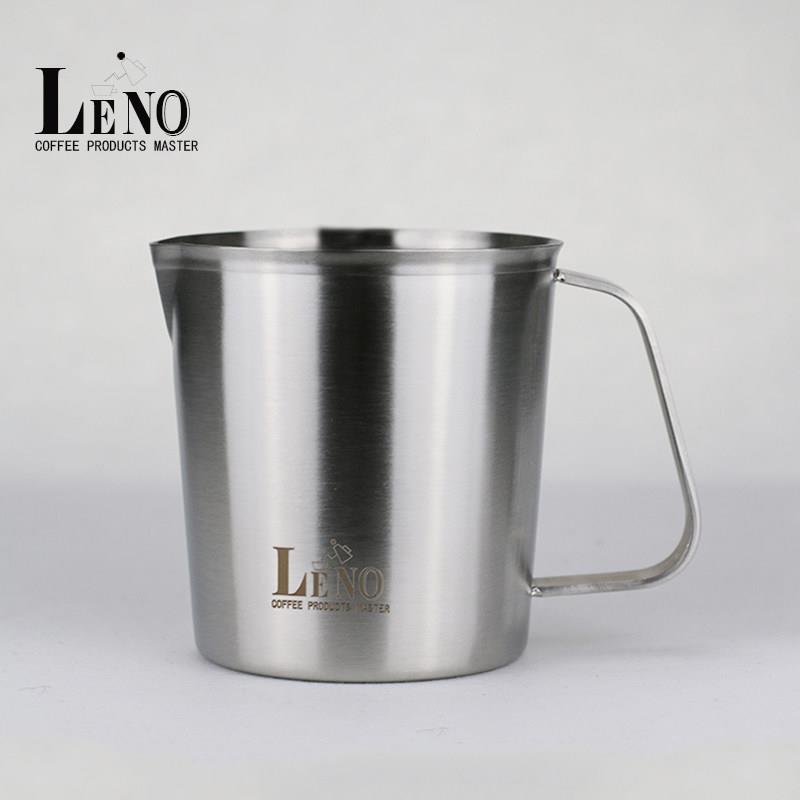 LENO304不锈钢量杯带刻度家用加厚700ml标准拉花杯试验杯咖啡量杯