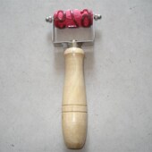 低价定制小型滚筒章滚动章纸箱章防串货滚码 器滚章手工雕刻